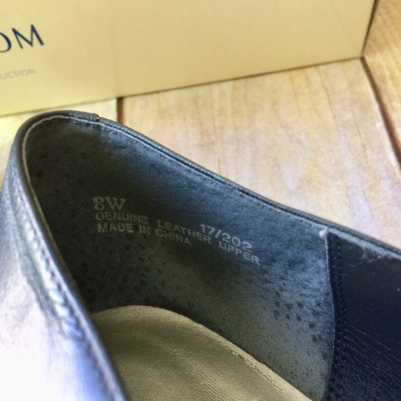 Nordstrom Comfort Navy kid  leather Loafers,  8W - Picture 7 of 8